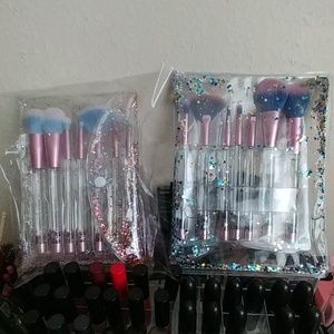 Make up glitter brushes